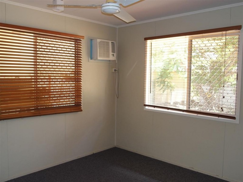 43 Bendee Cres, Blackwater QLD 4717