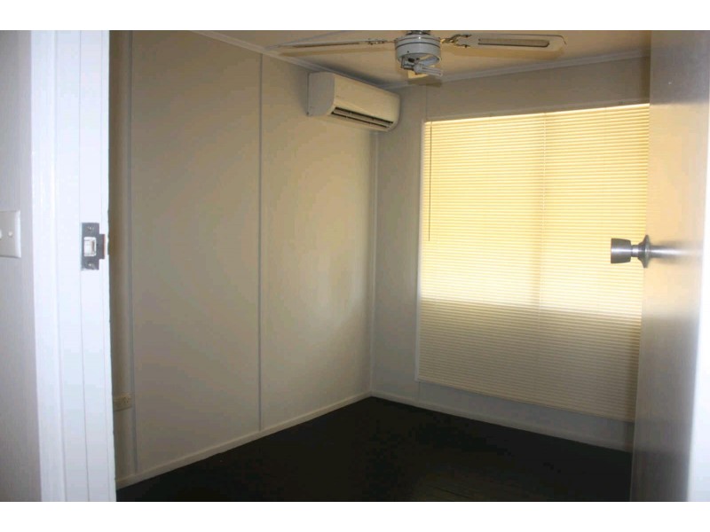 9 Columba Street, Blackwater QLD 4717