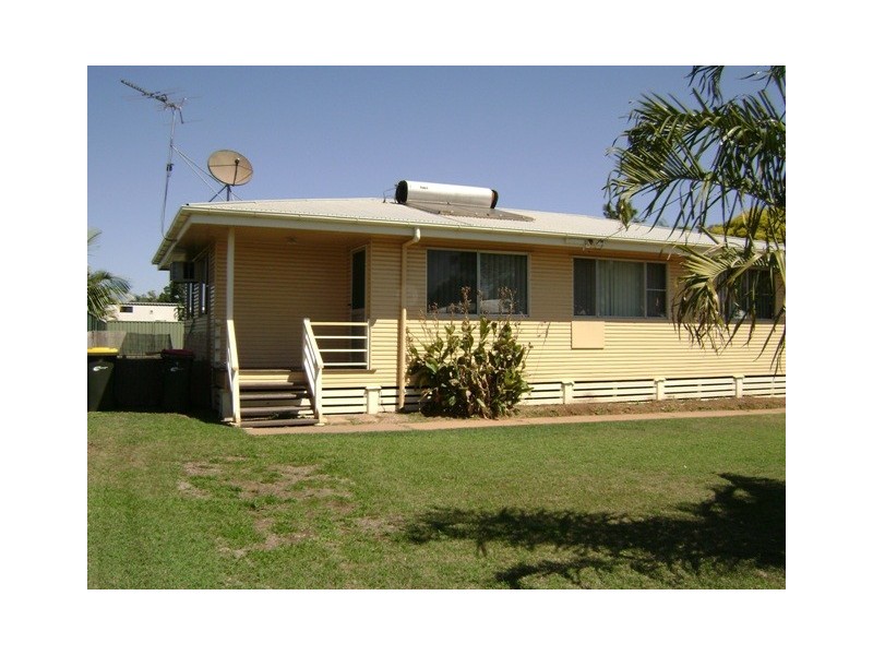 11 Cedar Street, Blackwater QLD 4717