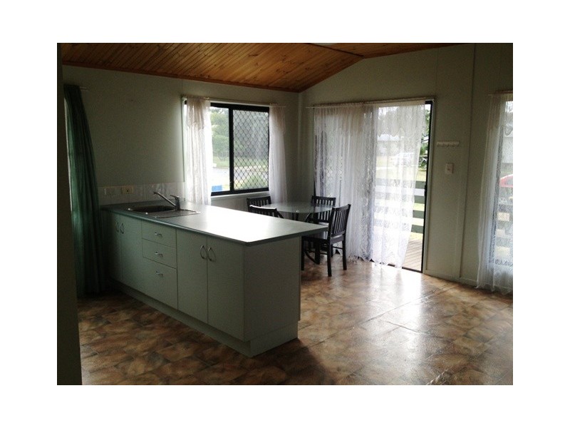 11 Oliffe Street, Blackwater QLD 4717