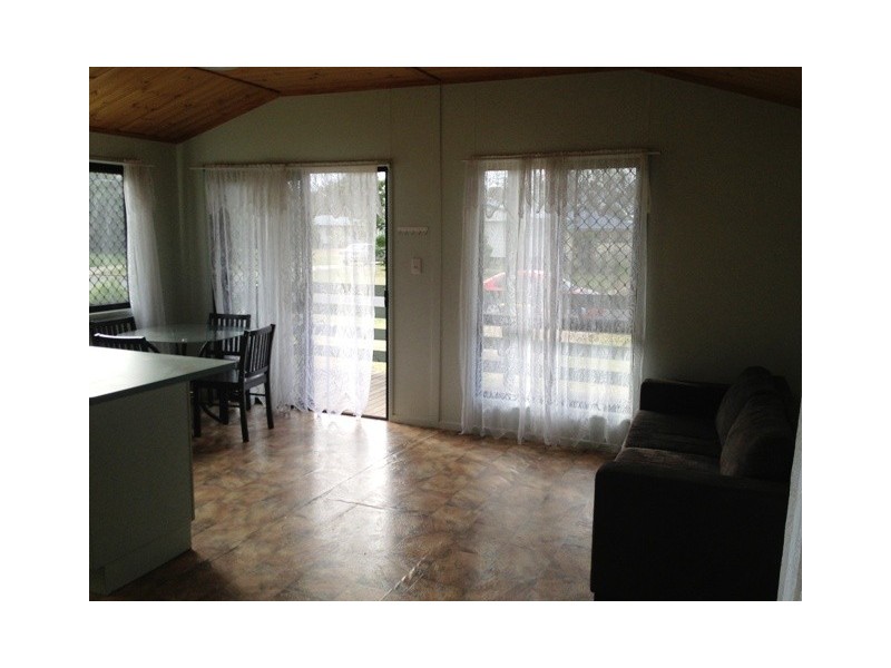 11 Oliffe Street, Blackwater QLD 4717