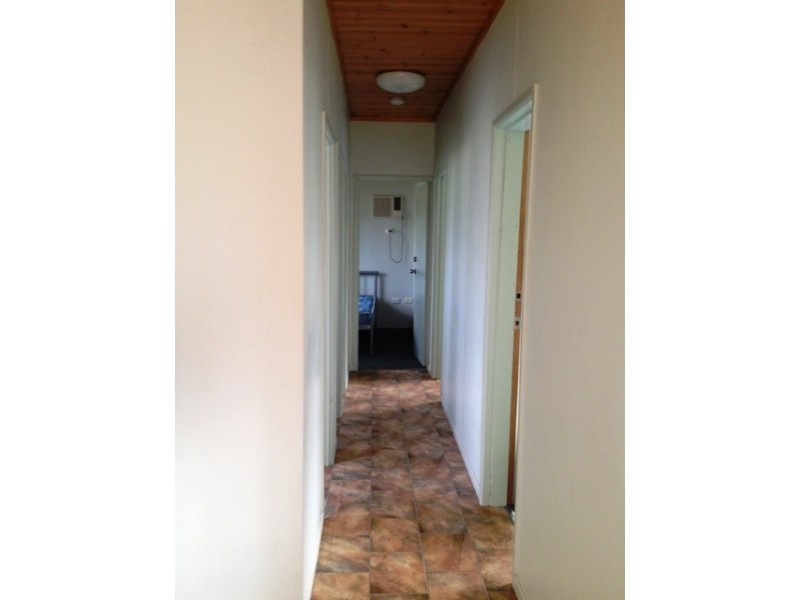 11 Oliffe Street, Blackwater QLD 4717