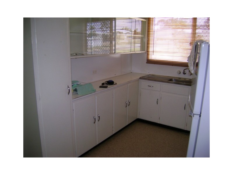 32 Wey Street, Blackwater QLD 4717