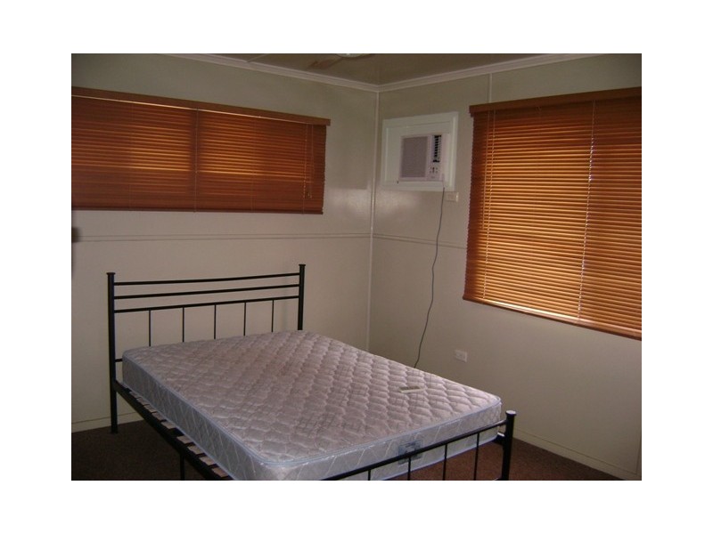 32 Wey Street, Blackwater QLD 4717