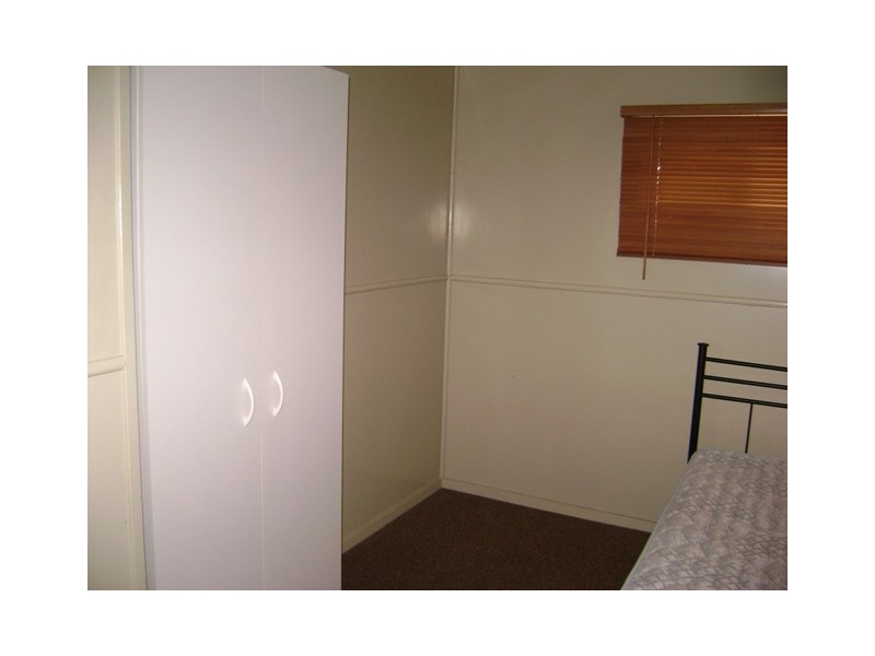 32 Wey Street, Blackwater QLD 4717