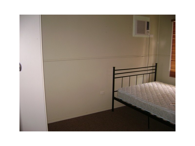 32 Wey Street, Blackwater QLD 4717