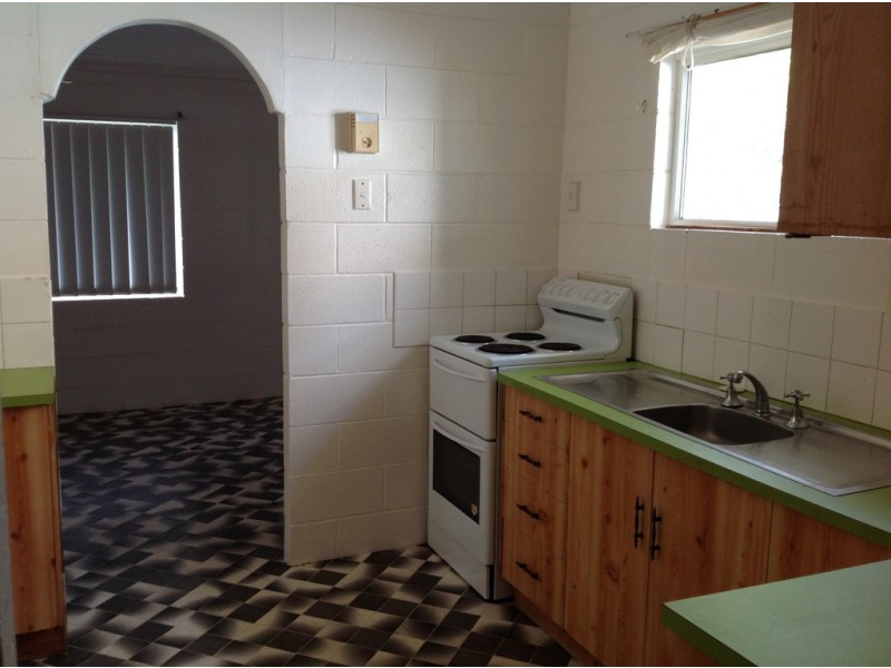 4 Umbrella Street, Blackwater QLD 4717