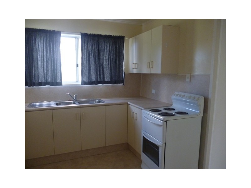 11 Eucalyptus Street, Blackwater QLD 4717