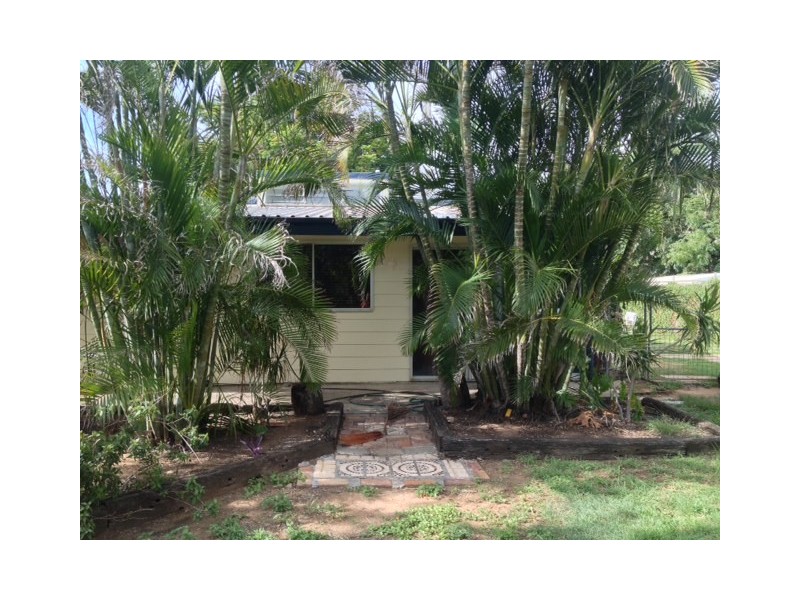 50 Stower Street, Blackwater QLD 4717