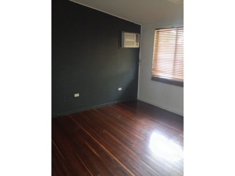 50 Stower Street, Blackwater QLD 4717