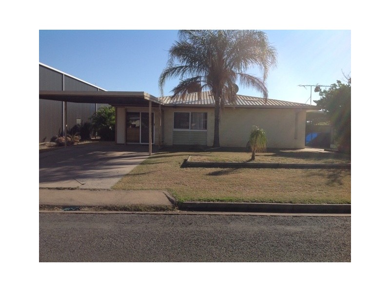 18  WILGA STREET, Blackwater QLD 4717