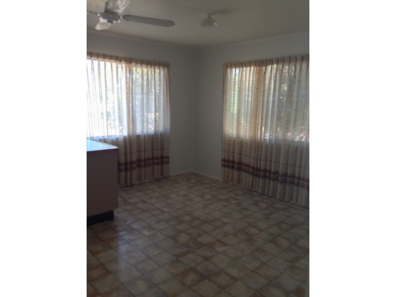 41 Bendee Crescent, Blackwater QLD 4717