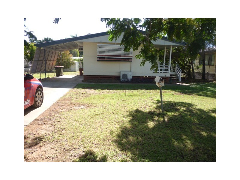 12 Arnold St, Blackwater QLD 4717