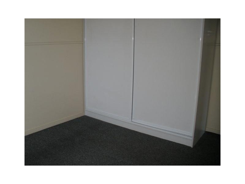 12 Arnold St, Blackwater QLD 4717