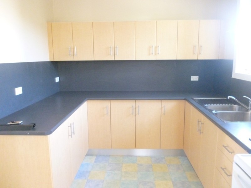 25 Fig St, Blackwater QLD 4717