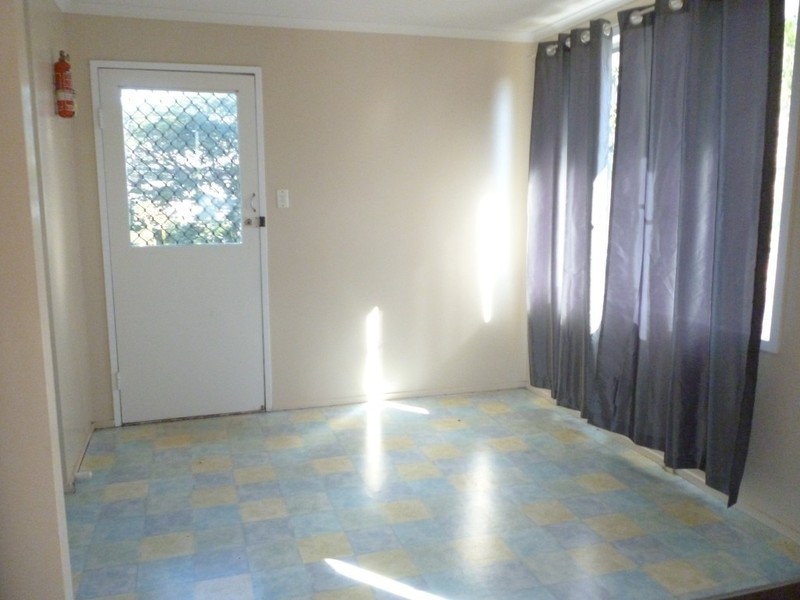 25 Fig St, Blackwater QLD 4717