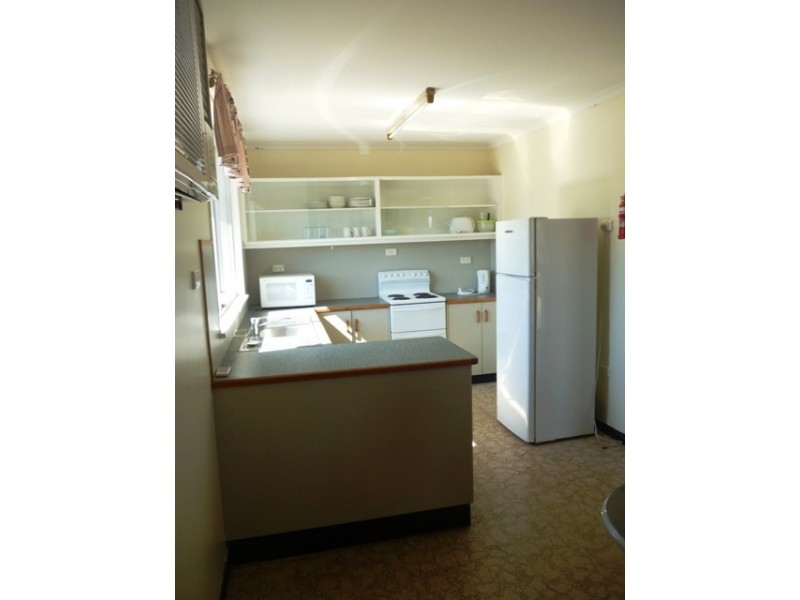 18B Blackbutt Street, Blackwater QLD 4717