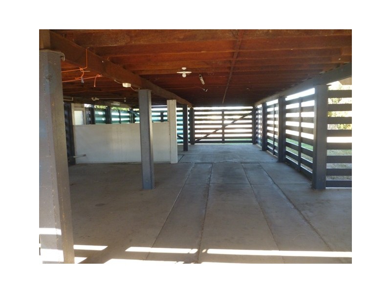 39 Arthur Street, Blackwater QLD 4717