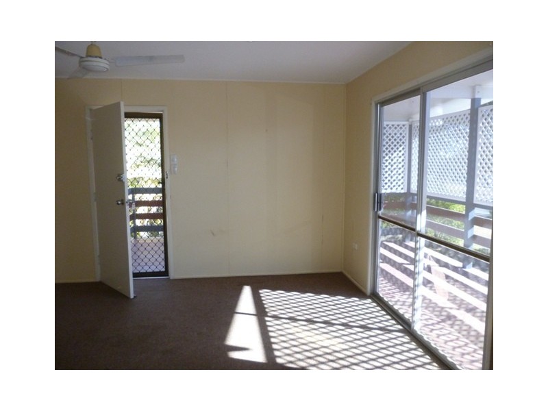 39 Arthur Street, Blackwater QLD 4717