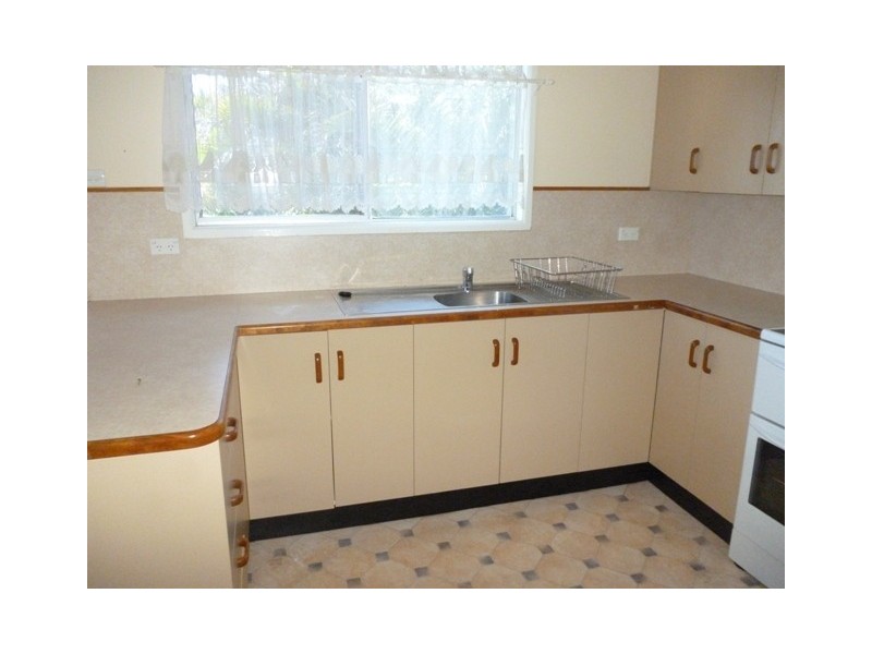 39 Arthur Street, Blackwater QLD 4717