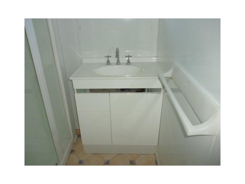 39 Arthur Street, Blackwater QLD 4717