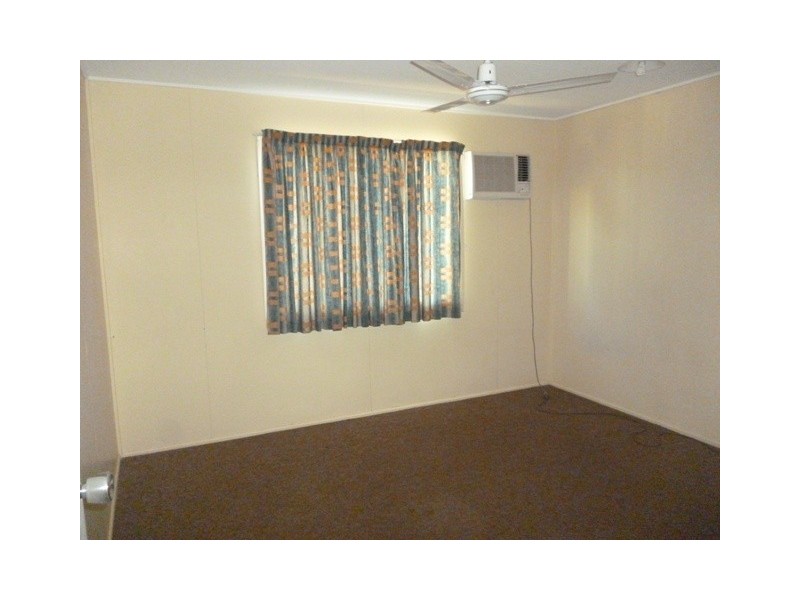 39 Arthur Street, Blackwater QLD 4717