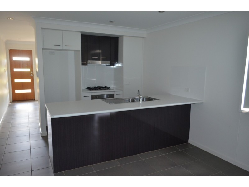 8 Cordingly Street, Blackwater QLD 4717