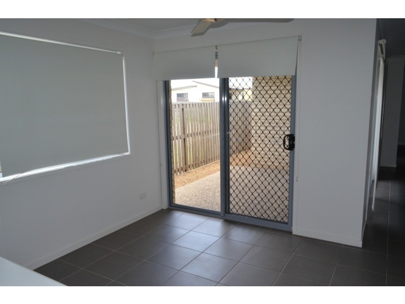 8 Cordingly Street, Blackwater QLD 4717