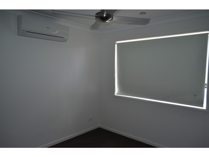 8 Cordingly Street, Blackwater QLD 4717