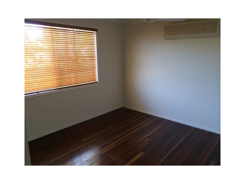 7 Cork St, Blackwater QLD 4717