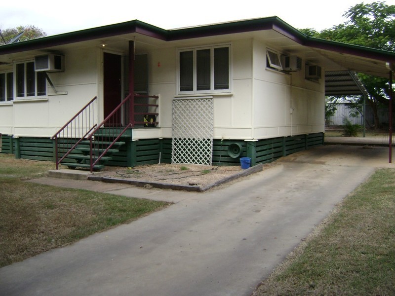 4 Talbot Street, Blackwater QLD 4717