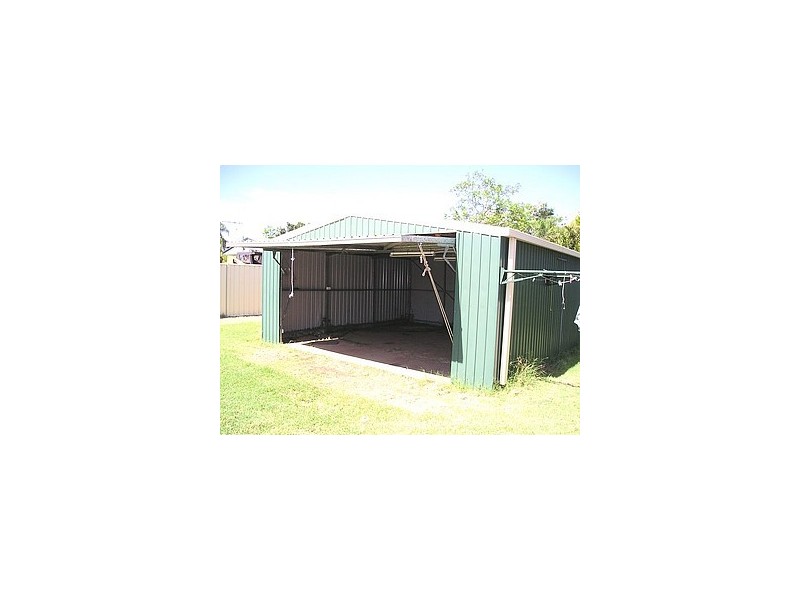 19 Evans Street, Blackwater QLD 4717