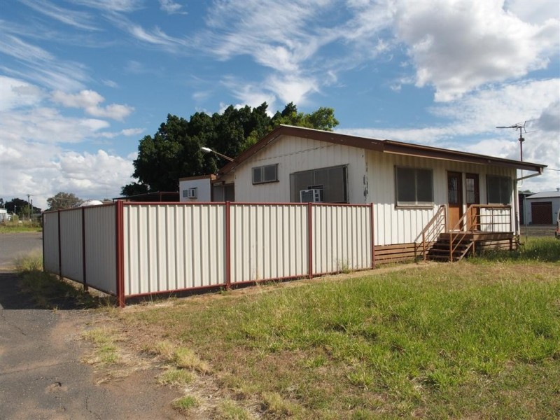 9 Littlefield Street, Blackwater QLD 4717