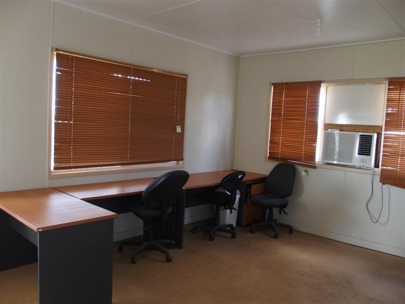 9 Littlefield Street, Blackwater QLD 4717