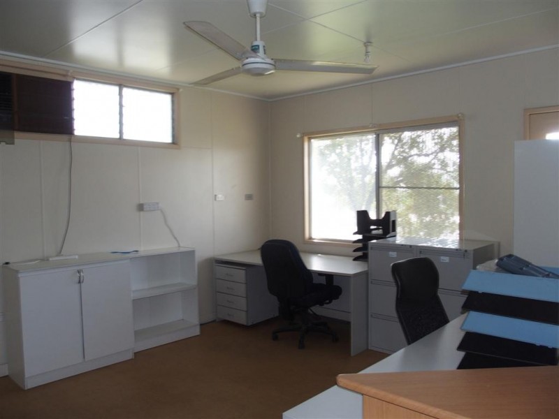 9 Littlefield Street, Blackwater QLD 4717