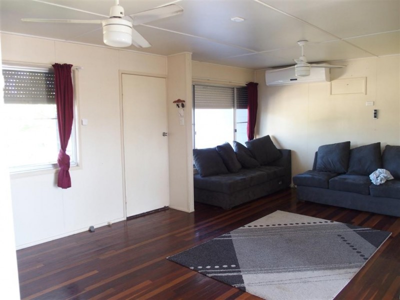 4 Birt Street, Blackwater QLD 4717