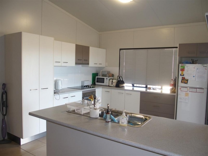 18 Deacon Drive, Blackwater QLD 4717