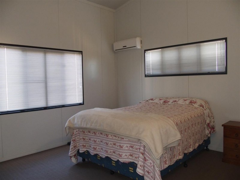 18 Deacon Drive, Blackwater QLD 4717
