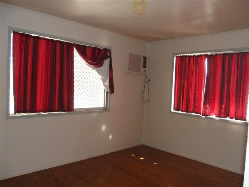 16 Boonery Street, Blackwater QLD 4717