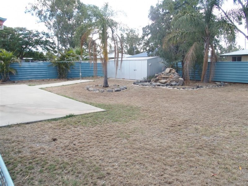 16 Boonery Street, Blackwater QLD 4717