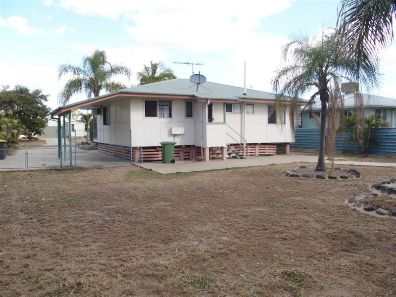 16 Boonery Street, Blackwater QLD 4717