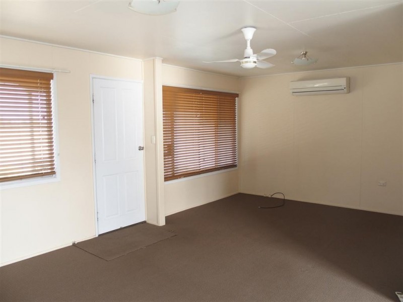 8 Bauman Way, Blackwater QLD 4717