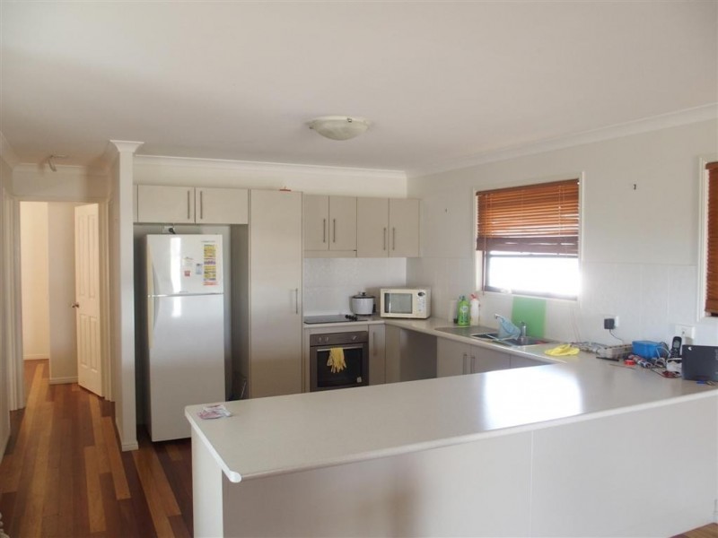 15 Deacon Drive, Blackwater QLD 4717