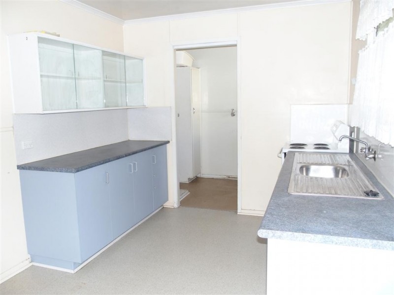 21 Talbot Street, Blackwater QLD 4717