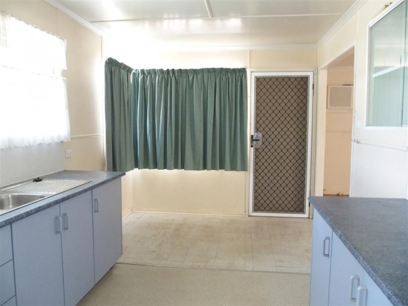 21 Talbot Street, Blackwater QLD 4717