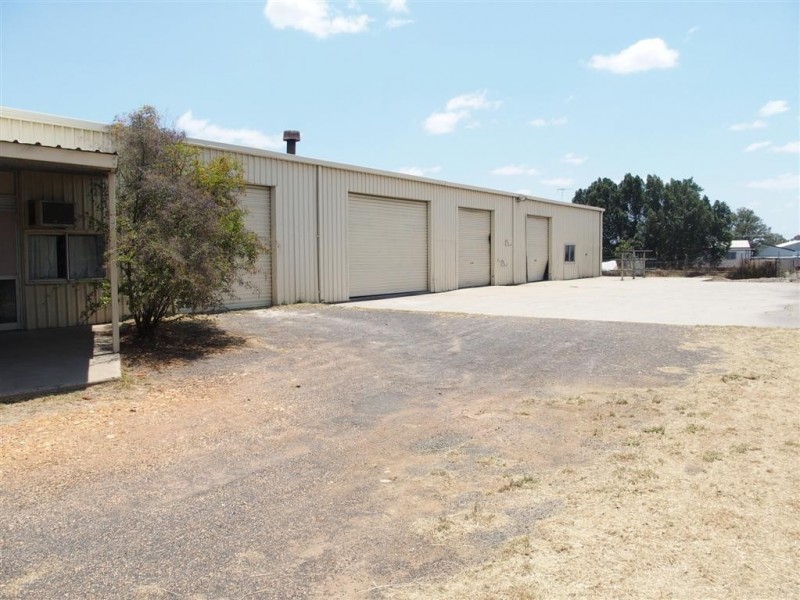 18 Wilga Street, Blackwater QLD 4717