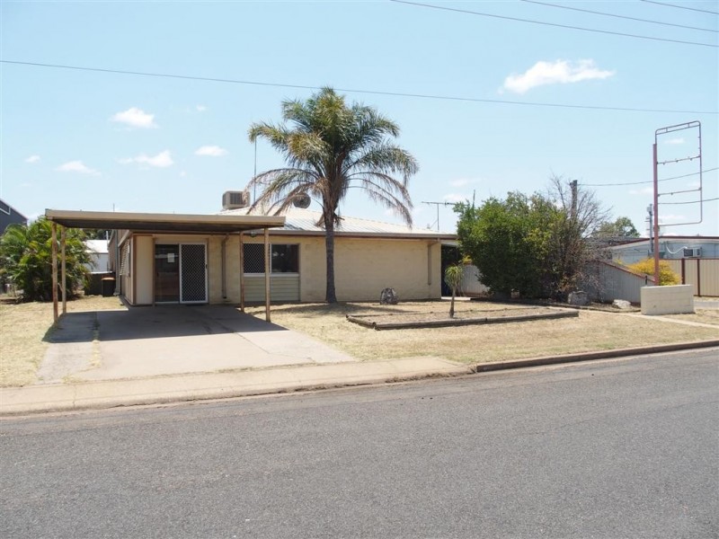 18 Wilga Street, Blackwater QLD 4717