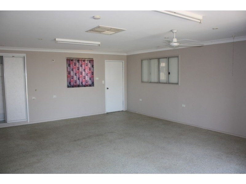16 Littlefield Street, Blackwater QLD 4717