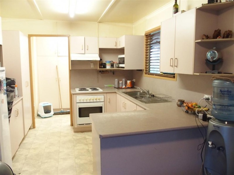 25 Rufus Street, Blackwater QLD 4717