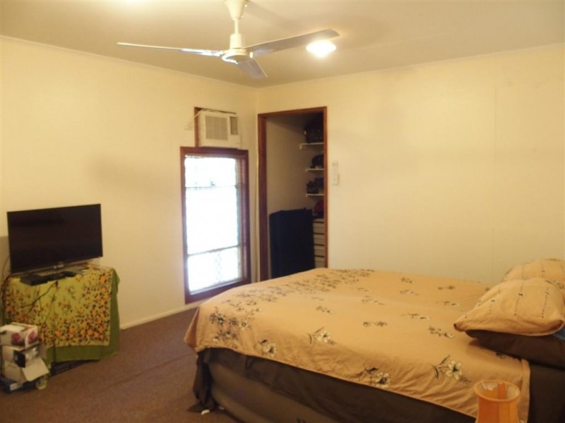 1 Bottletree Avenue, Blackwater QLD 4717